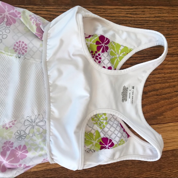 TEK Gear Workout Top.  Womens Size Medium - Picture 4 of 5